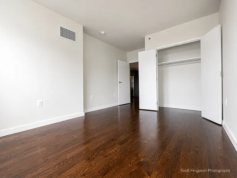 12-15 Broadway #508 — Photo 16