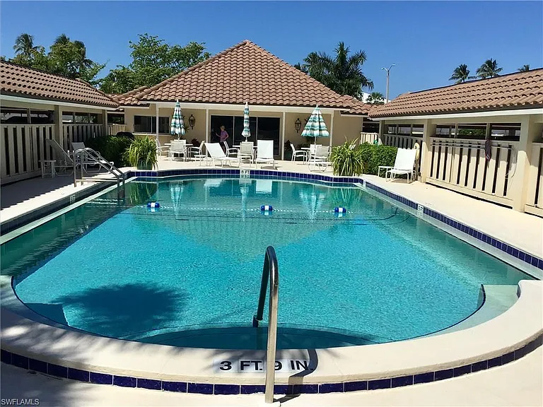 2600 Gulf Shore Blvd N #64 — Photo 14
