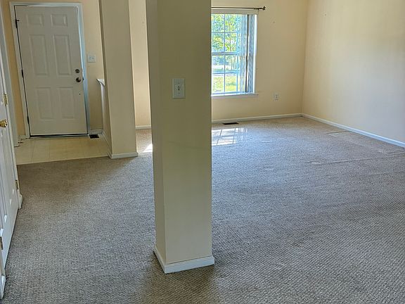 4th image of 1010 Dorset Dr