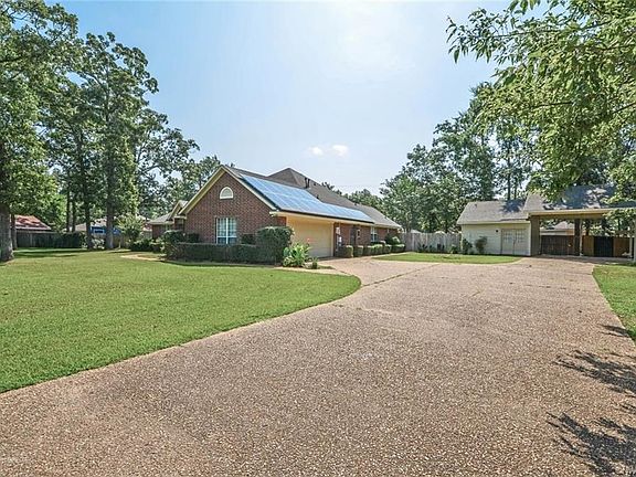 3rd image of 9825 Deepwoods Dr