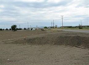 4th image of 6413 N Road 68