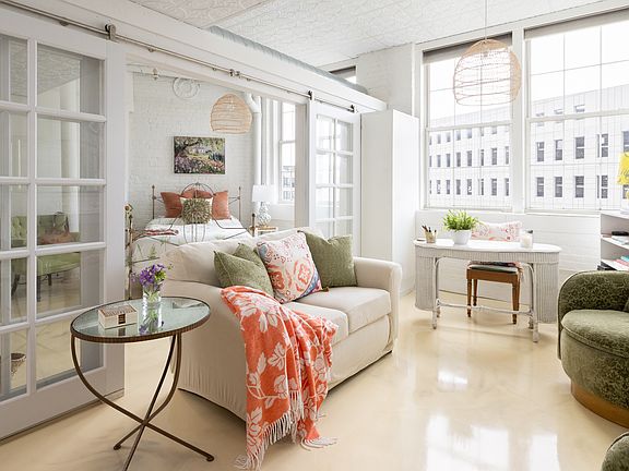 3rd image of 200 Market St Unit 4504