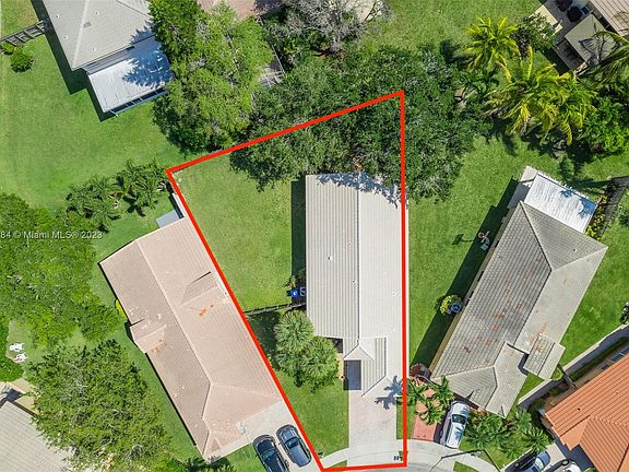 4th image of 1197 NW 171st Ter