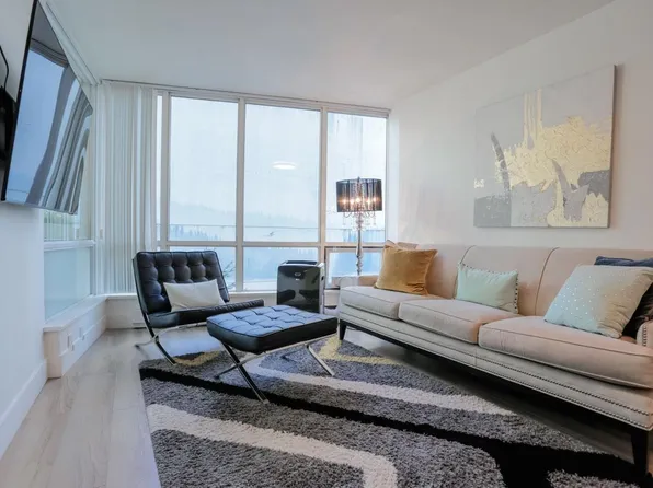 1166 Melville St #805, Vancouver, BC V6E 4P5