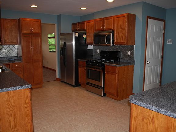 Kitchen with lots of cabinets