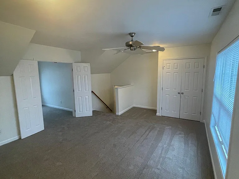 180 Bennington Dr — Photo 10