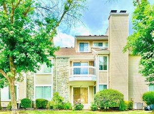 62 Farnham Sq #262, Parlin, NJ 08859