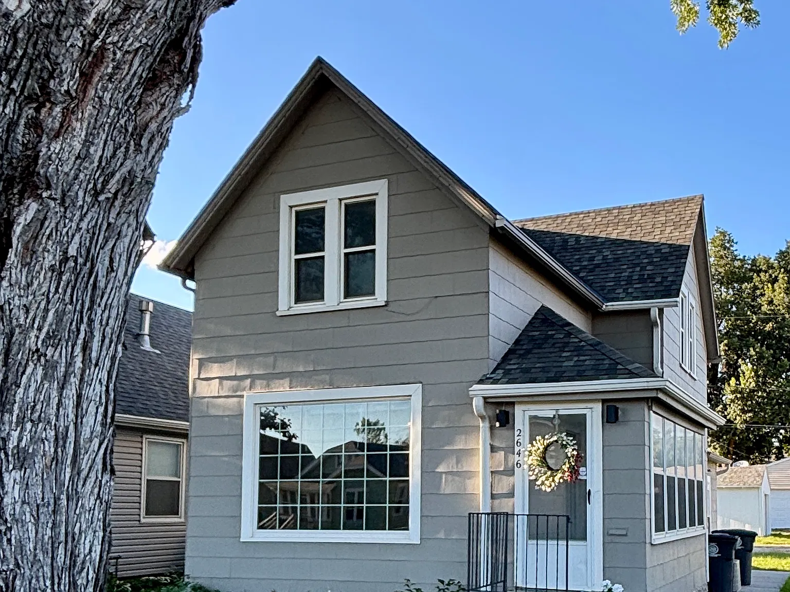 3 bed, 1172 sqft, $1,800 — Photo 1