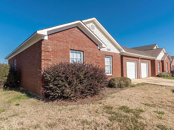 2nd image of 337 Kirkcauldy Dr