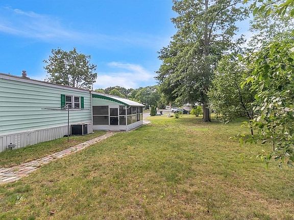 4th image of 46 Contessa Dr