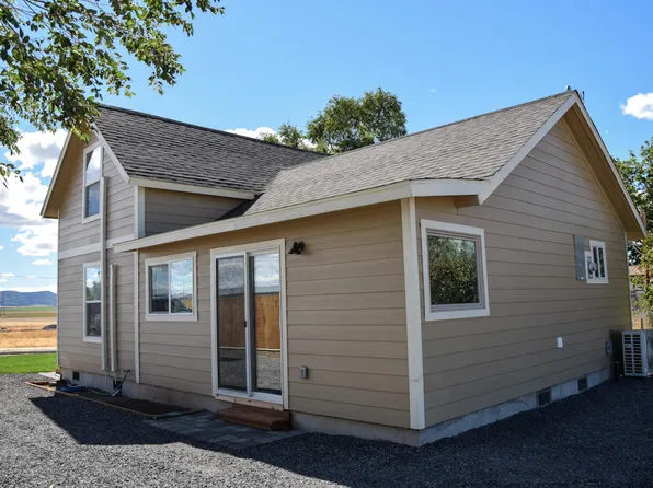 2032 SW 6th St, Madras, OR 97741