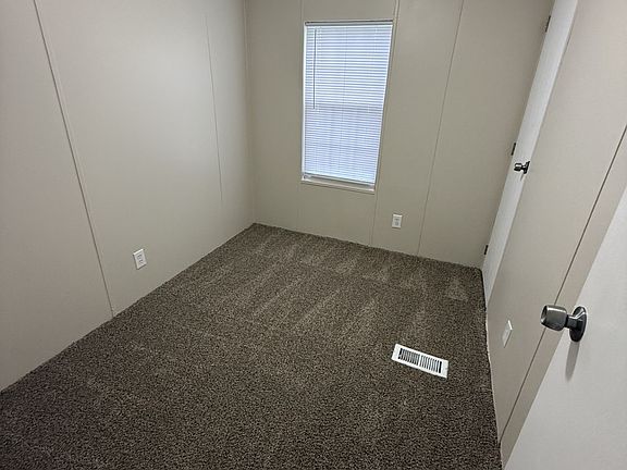 3rd image of 9120 Vienna Dr #301