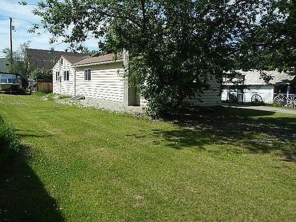 2nd image of 717 8th Ave
