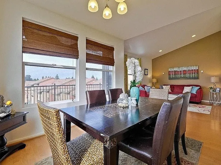 699 Alexandra Ct — Photo 11