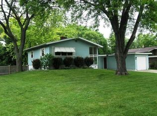 5611 Exeter St, Greendale, WI 53129
