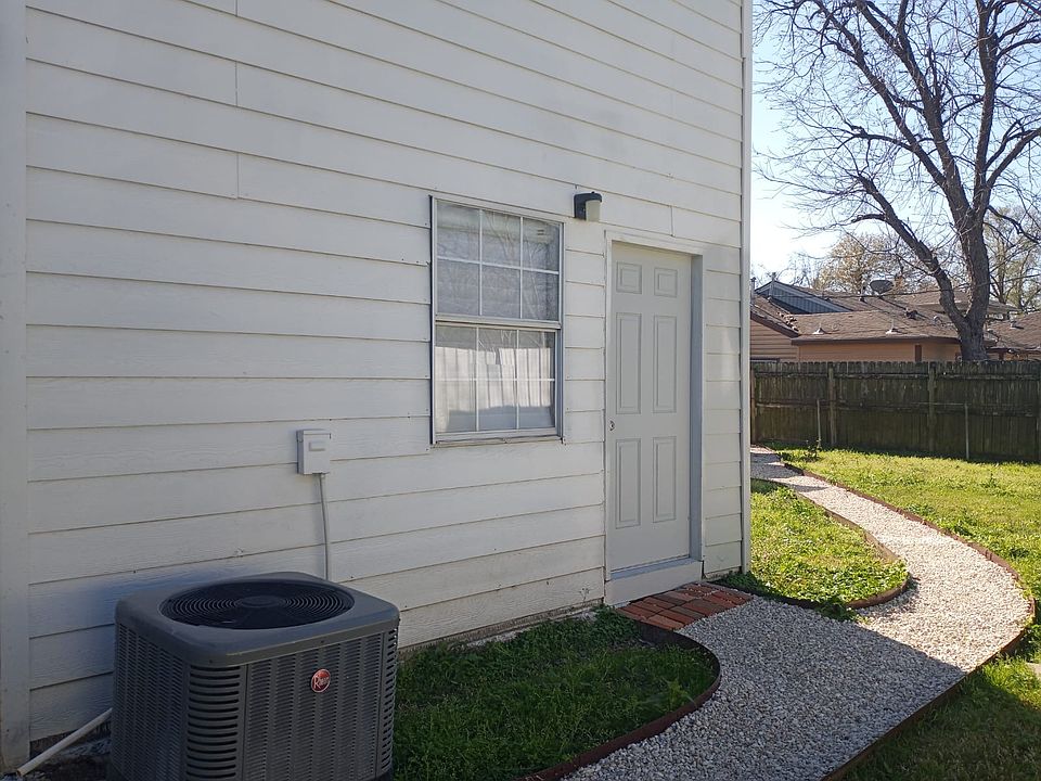 1st image of 6414 Crestridge St