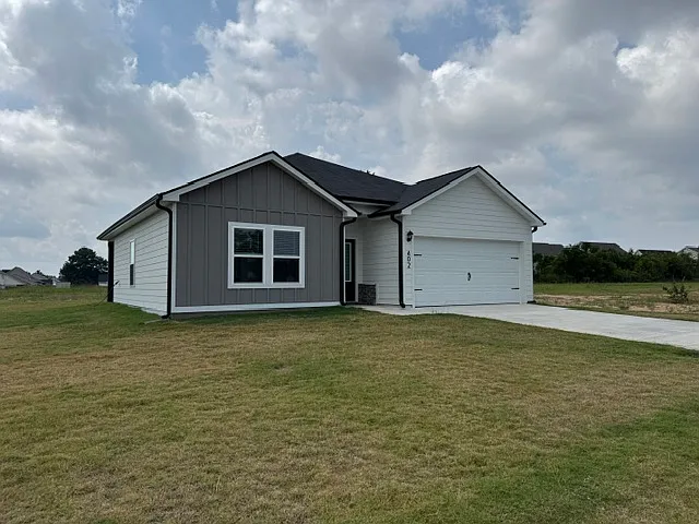 3 bed, 1549 sqft, $1,850 — Photo 3