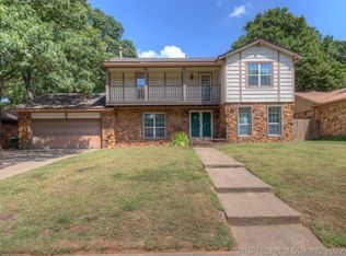 3129 Bahama Dr, Sand Springs, OK 74063