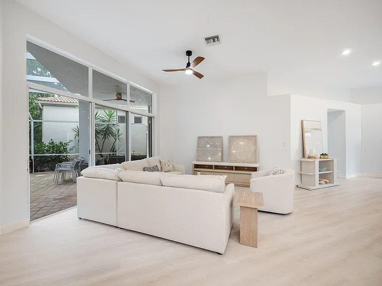 143 Sunset Bay Dr — Photo 11