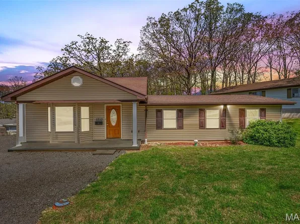 1713 Westwood Dr, Festus, MO 63028