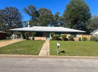 1018 Terry Rd, Tupelo, MS 38801