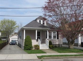 27 Mumford Ave, Newport, RI 02840