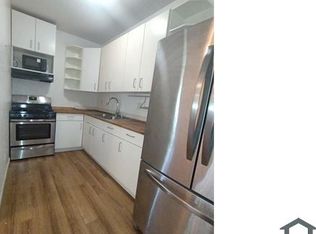 926 Elm Ave APT D, Long Beach, CA 90813
