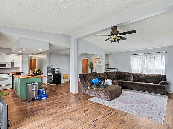 4th image of 29801 Connecticut Ave