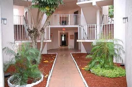 4334 NW 9th Ave #9-3 — Photo 14