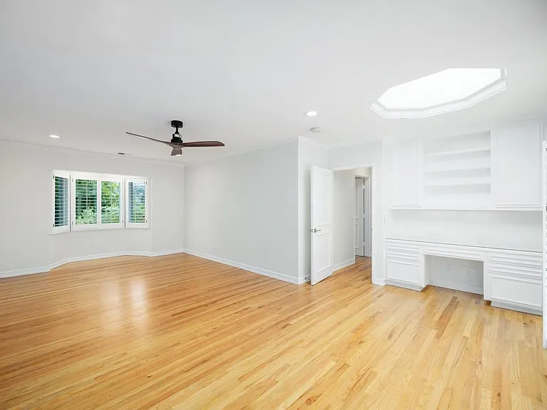 7920 Avenida Alamar — Photo 37