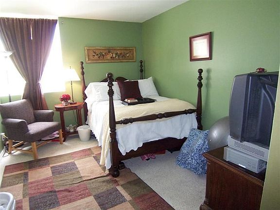 5th image of 18620 Hatteras St Unit 238