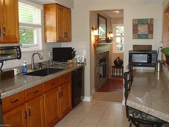 2nd image of 36554 Valleyview Dr