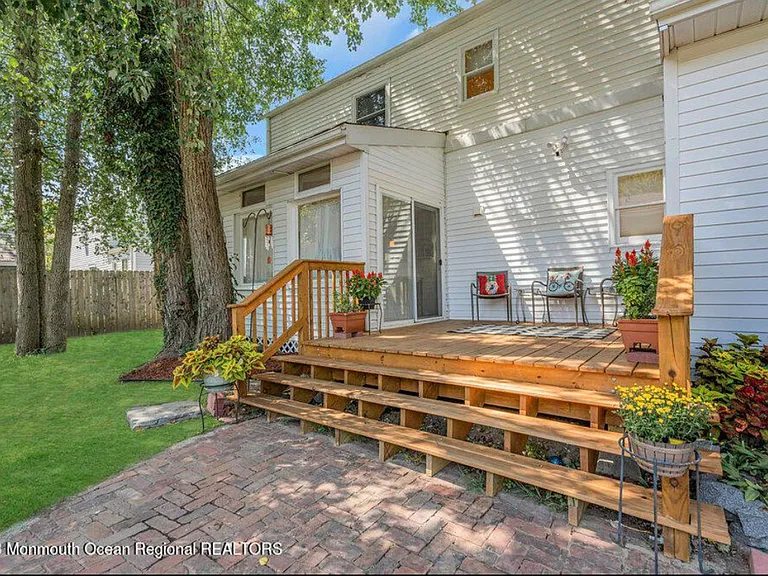 722 Maple Ave — Photo 20
