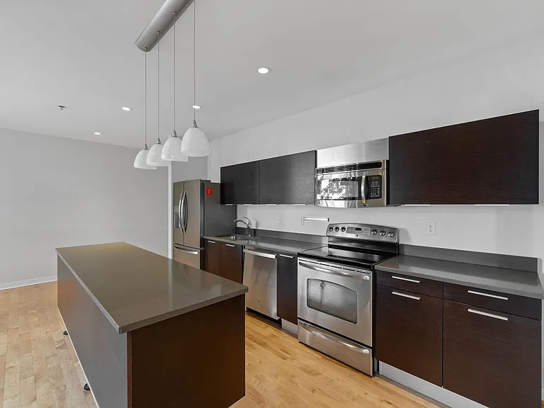 3104 W Lake St #104 — Photo 7