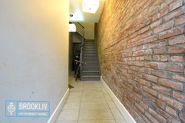 Rented by null | media 30