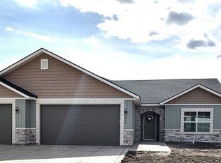 627 Clear Springs St, Burley, ID 83318