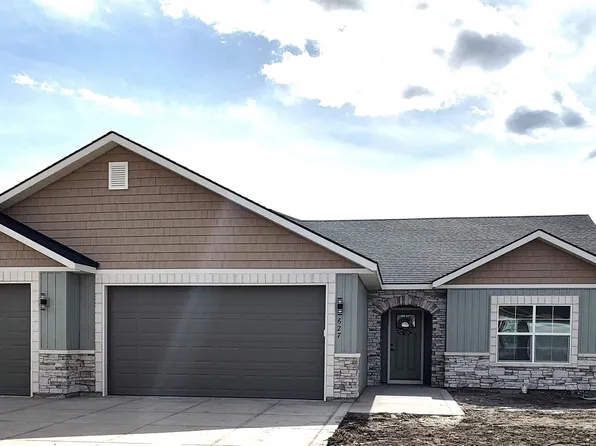 627 Clear Springs St, Burley, ID 83318