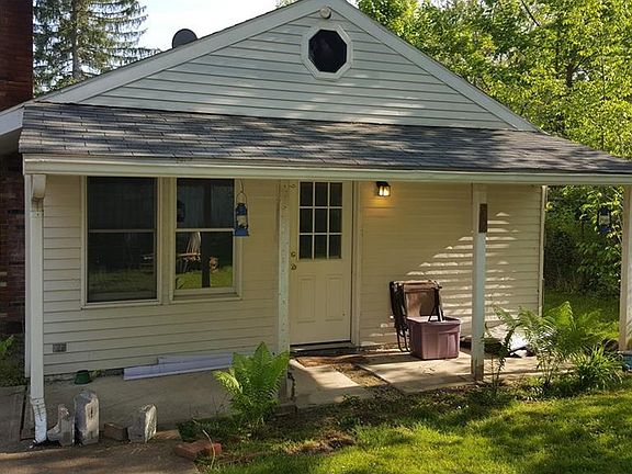 2nd image of 207 Goredon Dr