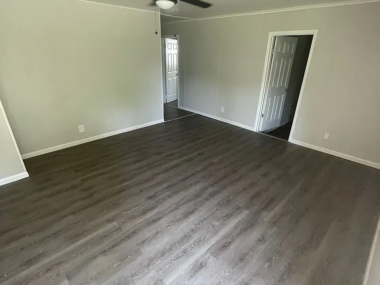 49 Saint Gregory Dr — Photo 2