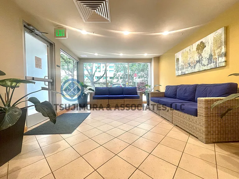 1315 Kalakaua Ave #1004 — Photo 11