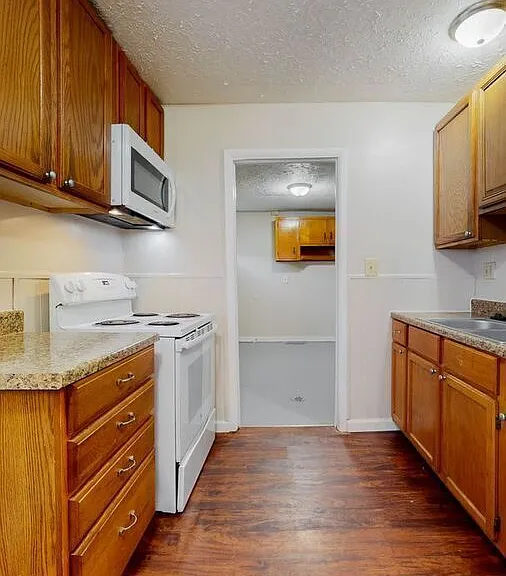 2177 Dawnlight Ave — Photo 8