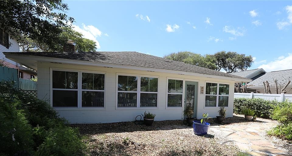 1st image of 825 E 23RD AVENUE