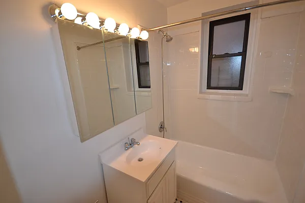 Rented by Silverstein Collection LLC  | media 19