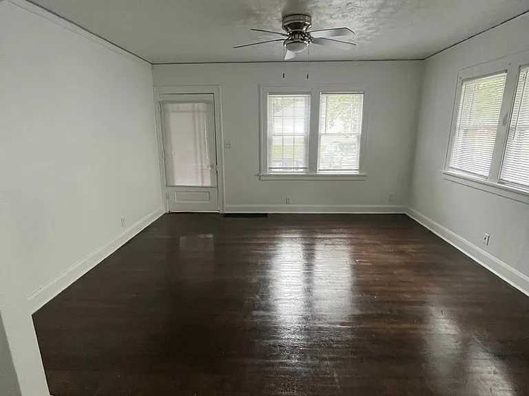 308 N Johnston Ave — Photo 1