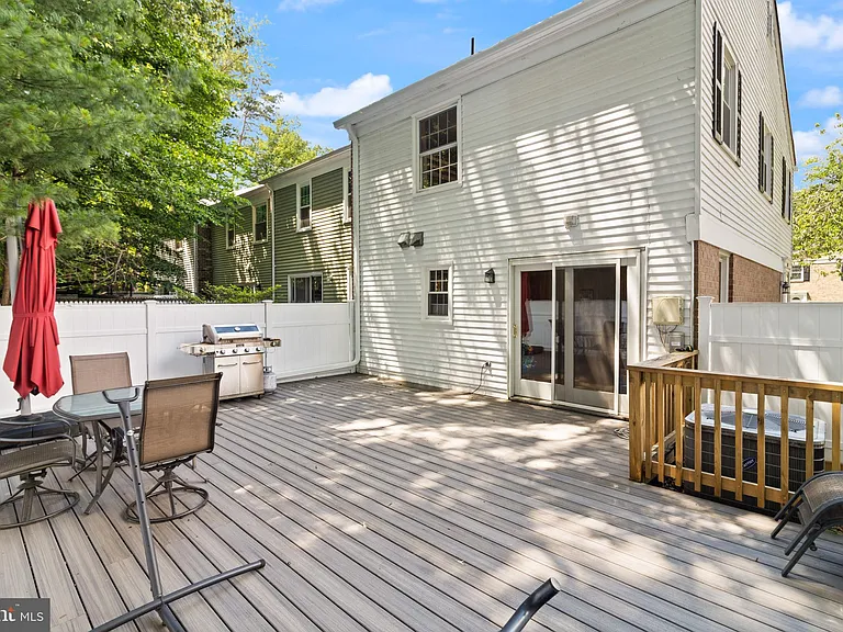 8573 Tyrolean Way — Photo 21