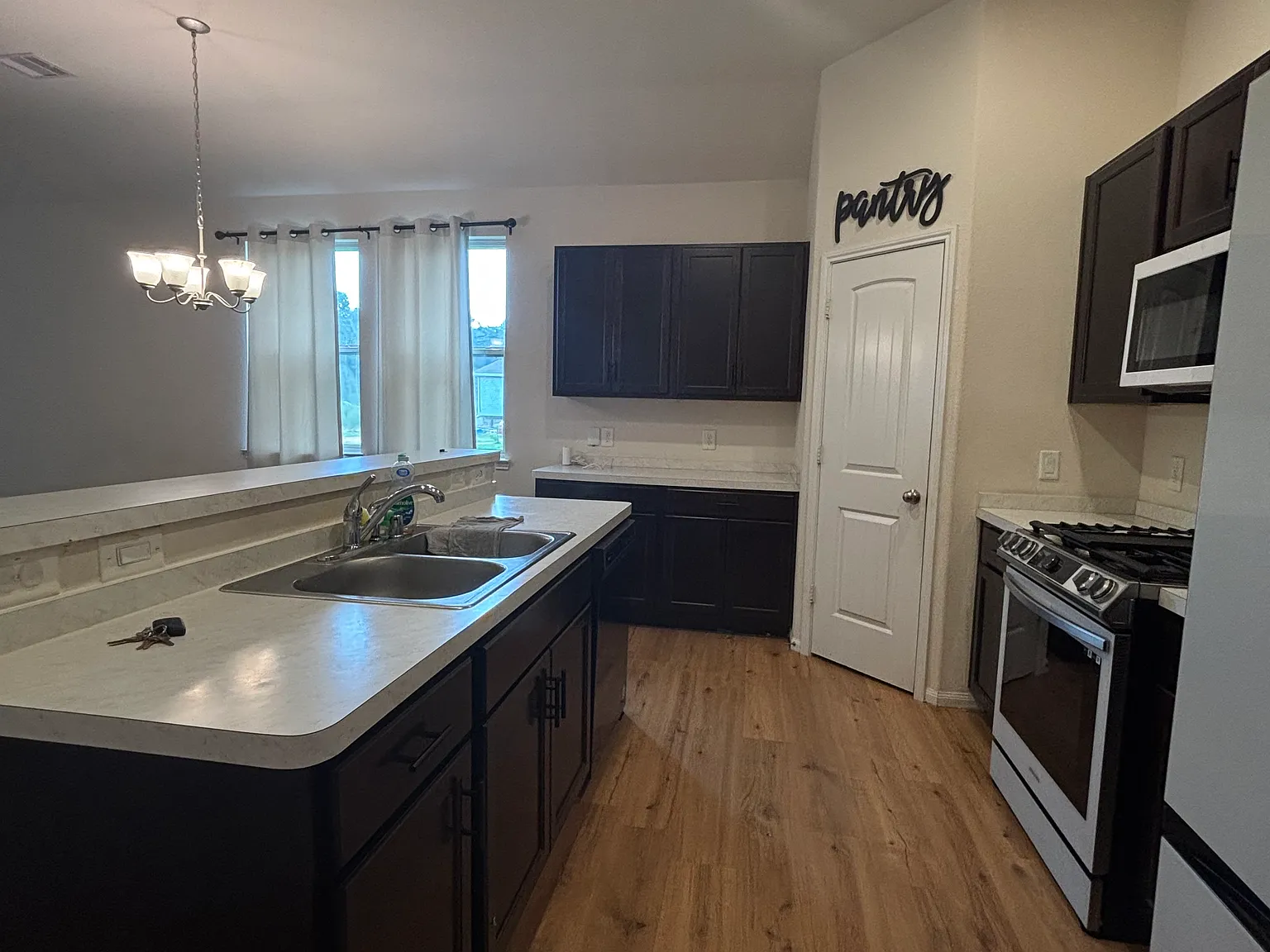 3 bed, 1528 sqft, $1,600 — Photo 3