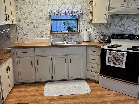 3rd image of 5226 Palena Blvd