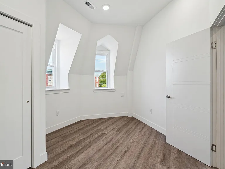 5164 Ridge Ave #3 — Photo 25