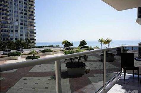 5th image of 3500 Galt Ocean Dr APT 214