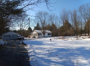 2 Apple Valley Dr, Richmond, ME 04357